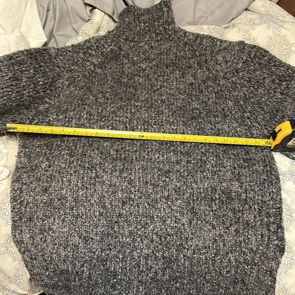 SOLD 🤩🤩 Oversized grey wool sweater Zara Small - Picture 5 of 5